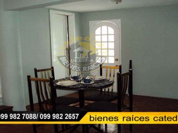 Villa Casa Edificio de venta en Parque de los Recuerdos. – código:9754