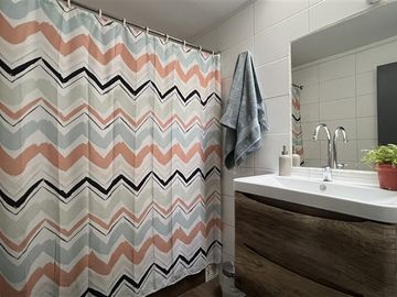 ¡OPORTUNIDAD! Dúplex Remodelado en VENTA - Las Condes