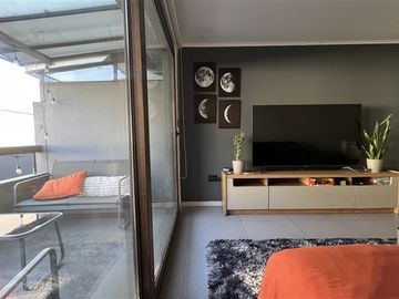 ¡OPORTUNIDAD! Dúplex Remodelado en VENTA - Las Condes