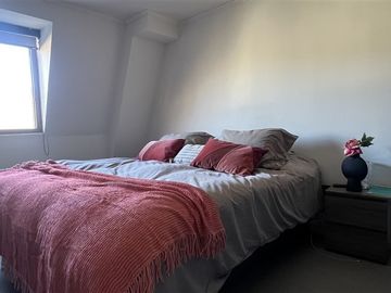 ¡OPORTUNIDAD! Dúplex Remodelado en VENTA - Las Condes