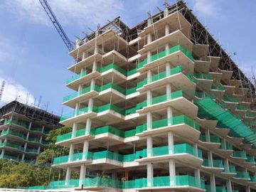 1 Bedroom Beachfront Condominium in Tambuli Seaside Living Mactan