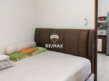 Dijual 2BR Semi Furnish Oak Tower B – Lantai 20, Sky Garden, Pool, 3 Menit LRT, Siap Huni