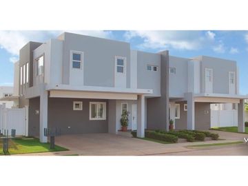 SE VENDE HERMOSA CASA EN PH VICTORIA CON 2 NIVELES