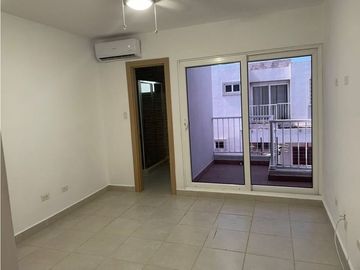SE VENDE HERMOSA CASA EN PH VICTORIA CON 2 NIVELES
