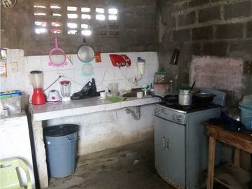 VENTA DE CASA EN EL BARRIO LOS ROBLES, MONTERIA