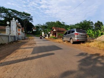Tanah Batang 80 Jt-an, Dekat Pasar Pandansari, SHM
