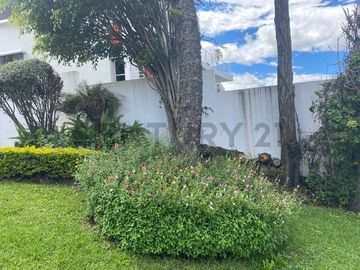 SE VENDE CASA INDEPENDIENTE 720 MTRS SECTOR CUMBAYA l