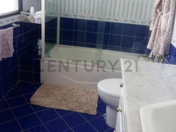 SE VENDE CASA INDEPENDIENTE 720 MTRS SECTOR CUMBAYA l