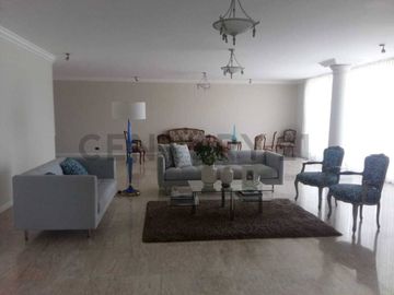 SE VENDE CASA INDEPENDIENTE 720 MTRS SECTOR CUMBAYA l