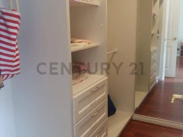 SE VENDE CASA INDEPENDIENTE 720 MTRS SECTOR CUMBAYA l