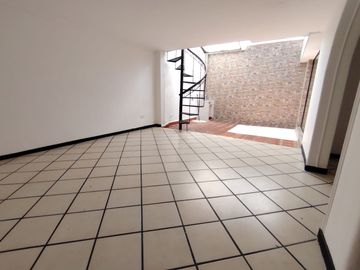 apartamento en arriendo en escobero. Cod A9433942