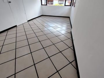 apartamento en arriendo en escobero. Cod A9433942