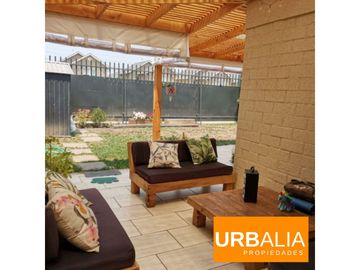 VENTA  $202 MILLONES CASA 205M2 -CONDOMINIO PLAZA BUIN III  - BUIN