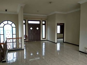 Dijual Rumah Mewah di Araya Boulevard Kota Malang