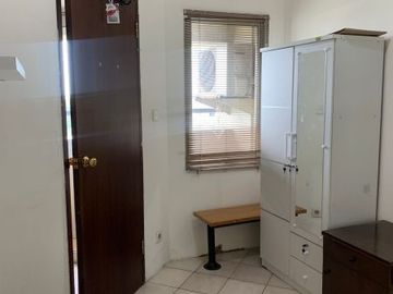 Disewakan Apartemen Mediterania Garden Residences 1, 1BR Semi Furnish