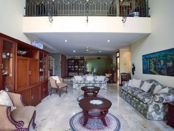Rumah Bintaro Nyaman dan Strategis SemiFurnished Mewah