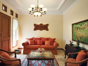 Rumah Bintaro Nyaman dan Strategis SemiFurnished Mewah