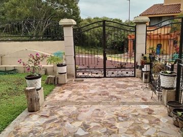 Casa en venta en Club de Golf Hacienda San Gaspar, Jiutepec, Morelos.  Casas y bienes raíces en venta al sureste de Cuernavaca, Morelos.