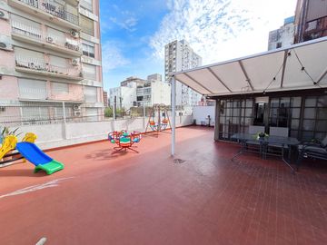 VENTA DEPARTAMENTO 3 AMBIENTES CON ESPECTACULAR TERRAZA PROPIA Y COCHERA EN RAMOS MEJIA
