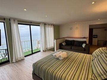 Casa en arriendo de 6 dorm. en Reñaca