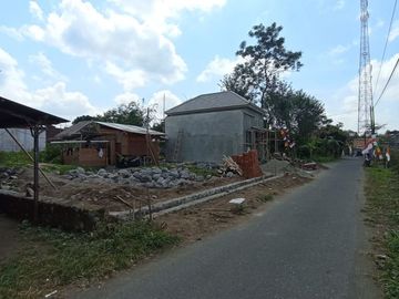 Rumah Minimalis Modern di Jl Kaliurang dekat Kampus UII