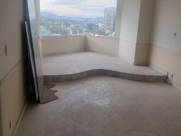 Sierra Vertientes, obra gris, enormes espacios
