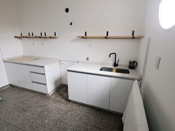 Casa con Departamento en venta en Haedo Chico