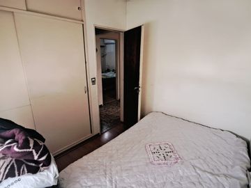Casa con Departamento en venta en Haedo Chico