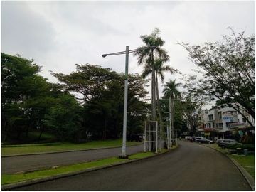 BSD THE GREEN CLUSTER BANYAN RUMAH SIAP HUNI JUAL MURAH BU