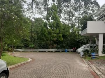 SEVILLA PARK BSD CITY RUMAH BARU BELUM PERNAH DIHUNI