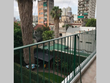 Departamento en Venta en Caballito 4 ambientes 2 baños 112 m2 + balcón, contrafrente – Rivadavia 6000