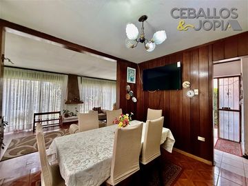 Casa en venta de 4 dorm. en Villa Alemana
