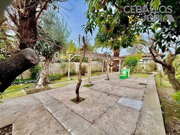 Casa en venta de 4 dorm. en Villa Alemana