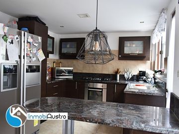 Challuabamba, Venta de Casa en Prestigiosa Urbanización