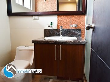 Challuabamba, Venta de Casa en Prestigiosa Urbanización
