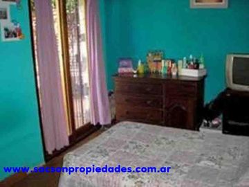 V617 Ituzaingo Venta Chalet 5-6 amb. con cochera
