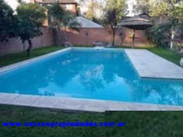 V617 Ituzaingo Venta Chalet 5-6 amb. con cochera