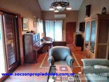 V617 Ituzaingo Venta Chalet 5-6 amb. con cochera
