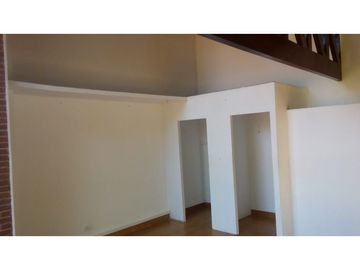CASA CON LOTE MULTIFAMILIAR / DEL TRIDENTE AL 1700