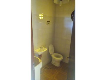 CASA CON LOTE MULTIFAMILIAR / DEL TRIDENTE AL 1700