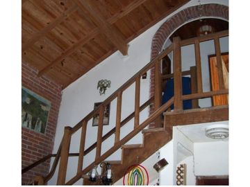 CASA CON LOTE MULTIFAMILIAR / DEL TRIDENTE AL 1700