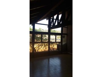 CASA CON LOTE MULTIFAMILIAR / DEL TRIDENTE AL 1700