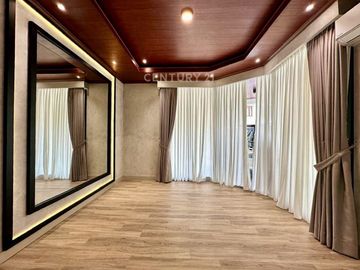 Dijual Rumah Hook Fully Furnished Modern Pondok Indah