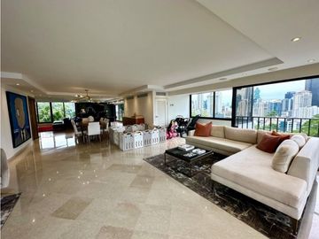 Venta de apartamento en la Cresta, Ph Alcazar