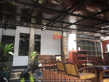 Dijual Rumah Cocok utk Usaha di Mainroad Sarijadi Bandung - Utara