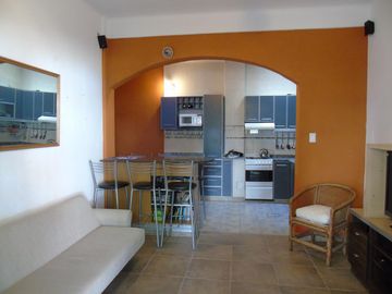 AGRONOMÍA- PH al fte. 3 AMB CON TERRAZA- EXCELENTE ESTADO VENTA POR VIAJE