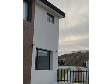 Exclusiva Casa de Playa, Amoblado. Urbanización Ciudad del Mar