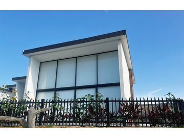 Exclusiva Casa de Playa, Amoblado. Urbanización Ciudad del Mar