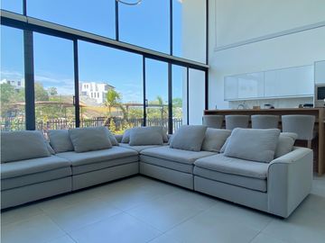 Exclusiva Casa de Playa, Amoblado. Urbanización Ciudad del Mar