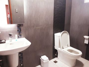 Fully Furnished with Pool House for Sale in Amsic Angeles City